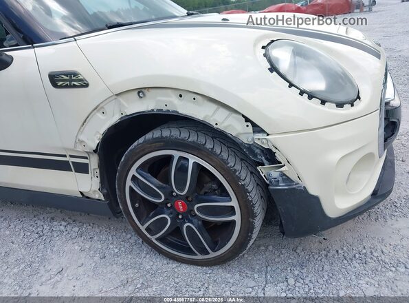 WMWLN9C32H2E49592 2017 MINI CLUBMAN Кремовый 