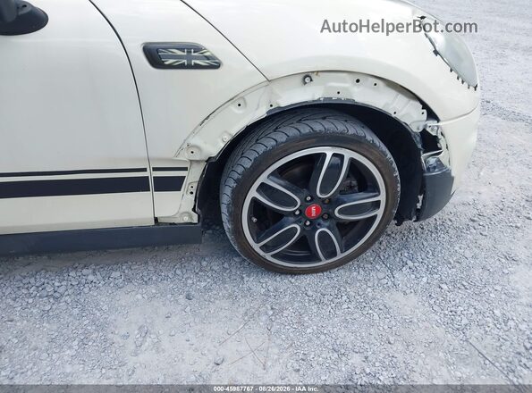 WMWLN9C32H2E49592 2017 MINI CLUBMAN Кремовый 