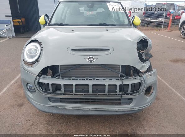 WMWXP3C0XM2M93913 2021 MINI SE HARDTOP Серый Вид спереди