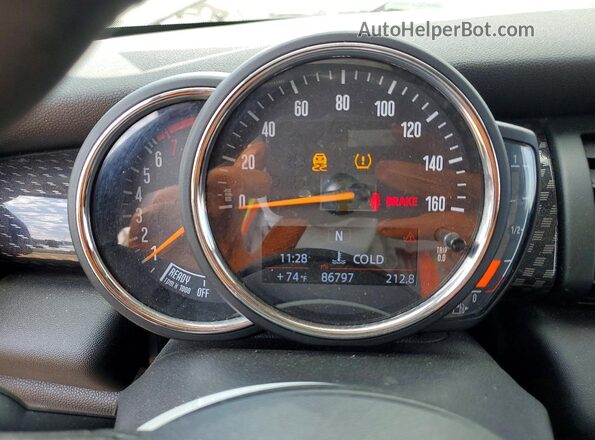 WMWXP7C52J2C61906 2018 MINI COOPER Серый Вид щитка приборов