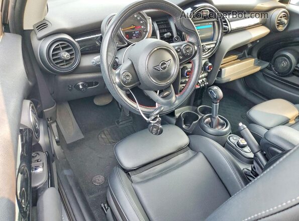 WMWXP7C52K2A51923 2019 MINI COOPER Green წინა პანელის ხედი