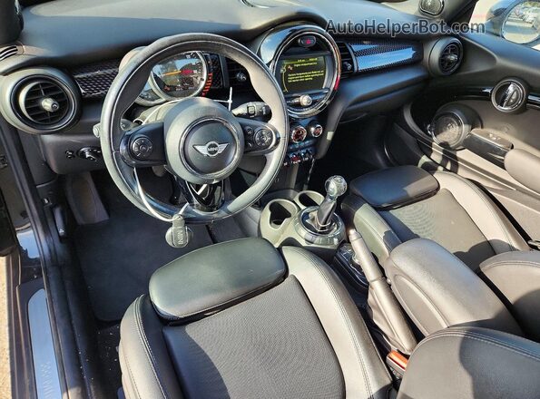 WMWXP7C56H2C61286 2017 MINI COOPER Black წინა პანელის ხედი