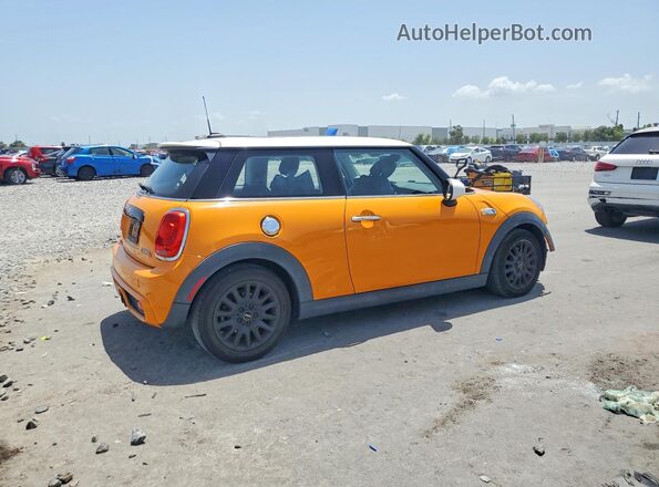 WMWXP7C57H3B93820 2017 MINI COOPER Orange Հետևի աջ