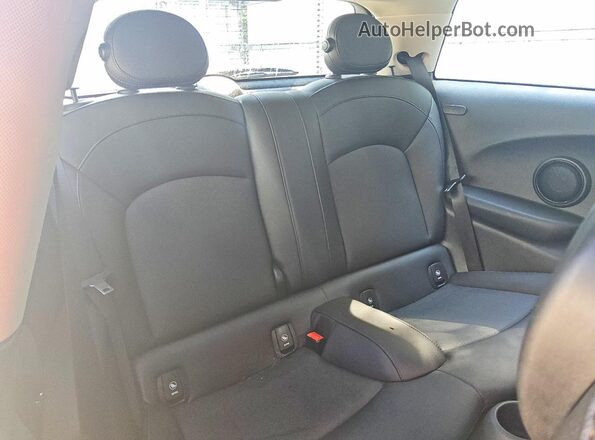 WMWXR5C02M2N05607 2021 MINI COOPER Черный Вид задних сидений