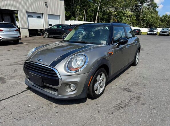 WMWXU1C51J2F79425 2018 MINI COOPER Silver Rear right