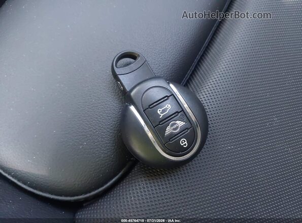 WMWXU3C37H2F48474 2017 MINI HARDTOP Gray Dashboard view