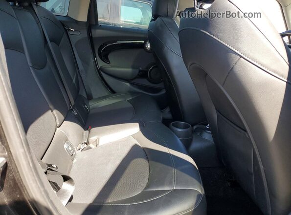 WMWXU3C3XH2F49084 2017 MINI COOPER Black Rear seats view
