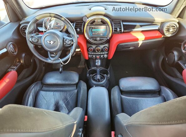 WMWXU3C59K2H88800 2019 MINI COOPER Black Dashboard view