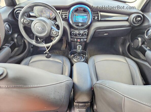 WMWXU7C08M2P10021 2021 MINI COOPER Белый Вид панели приборов