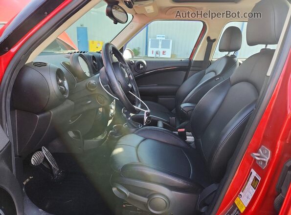 WMWZC3C5XGWT09597 2016 MINI COOPER Красный Вид салона спереди
