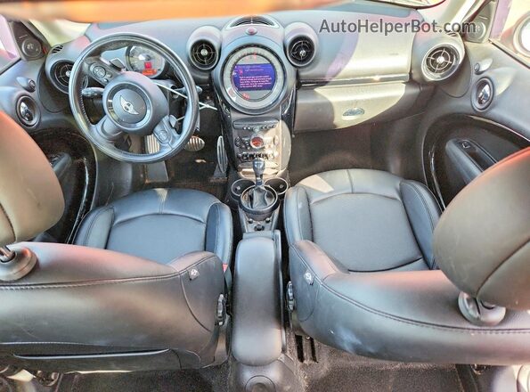 WMWZC3C5XGWT09597 2016 MINI COOPER Красный Вид панели приборов