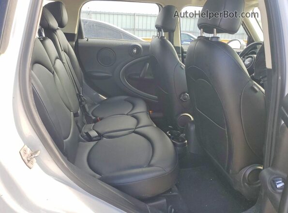 WMWZC5C58GWU01383 2016 MINI COOPER White Vista de los asientos traseros