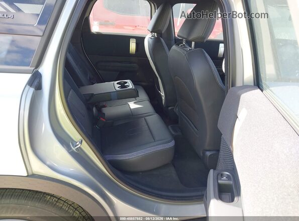 WMZ23GA01T7V29797 2026 MINI COUNTRYMAN Silver Widok naklejki z numerem VIN