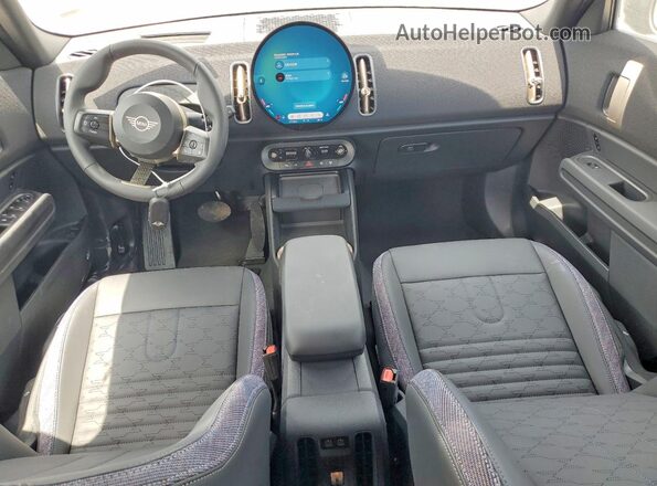 WMZ23GA03V7V53215 2027 MINI COUNTRYMAN Black Вид панелі приладів