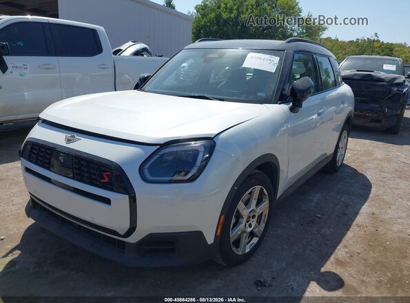 WMZ23GA06T7V30881 2026 MINI COUNTRYMAN White წინა მარცხენა ხედი სამი მეოთხედიდან