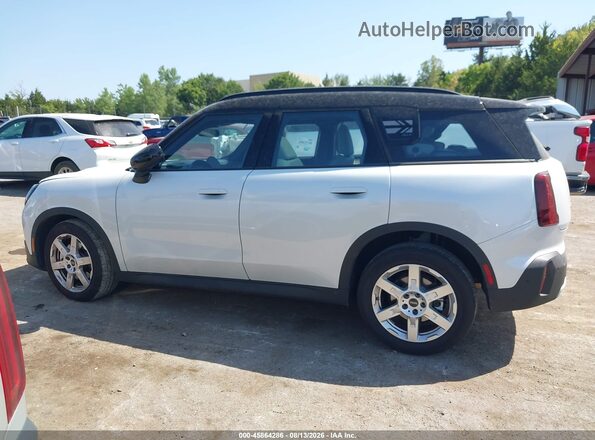 WMZ23GA06T7V30881 2026 MINI COUNTRYMAN White სალონის 360-გრადუსიანი ხედი