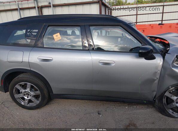 WMZ23GA09T7V28588 2026 MINI COUNTRYMAN Серебряный Вид задней части салона