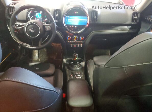 WMZ83BR00R3S11123 2024 MINI COOPER Red Widok deski rozdzielczej