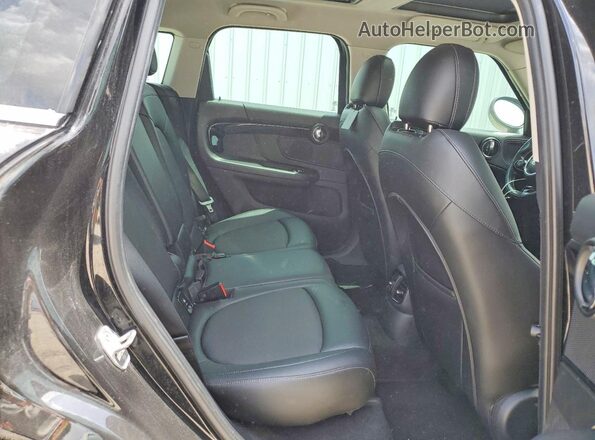 WMZYT3C3XH3B66170 2017 MINI COOPER Black Հետևի նստատեղերի տեսք