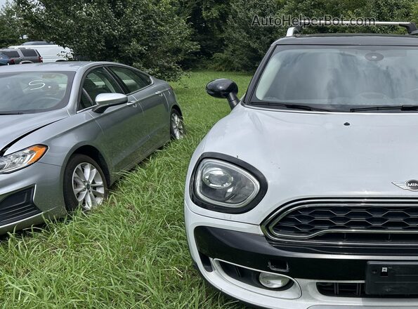WMZYT5C32H3D81375 2017 MINI COUNTRYMAN  Vista trasera