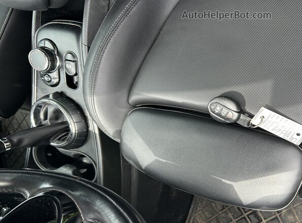 WMZYT5C32H3D81375 2017 MINI COUNTRYMAN  Vista del salpicadero