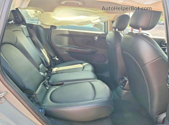 WMZYW3C04L3L00416 2020 MINI COOPER Gray Rear seats view