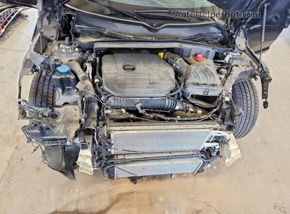 WMZYZ9C03L3L37211 2020 MINI COOPER Black Շարժիչի բաժամունքի տեսք
