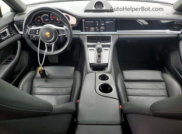 WP0AA2A74LL104079 2020 PORSCHE PANAMERA Серебряный Вид панели приборов