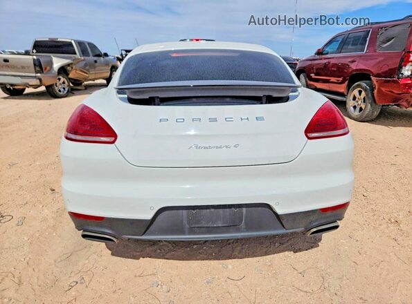 WP0AA2A79GL005201 2016 PORSCHE PANAMERA White Вид ззаду