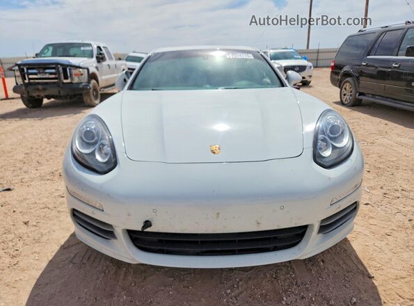 WP0AA2A79GL005201 2016 PORSCHE PANAMERA White Вид спереду
