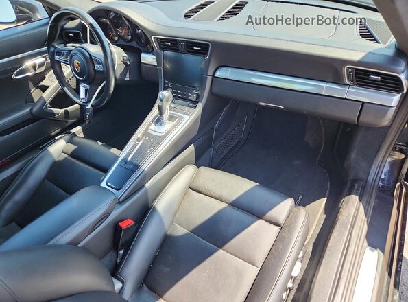WP0AA2A91HS107018 2017 PORSCHE 911 Black Widok deski rozdzielczej