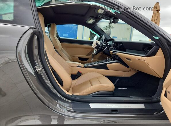 WP0AA2A94MS205213 2021 PORSCHE 911 Gray Widok tylnych siedzeń