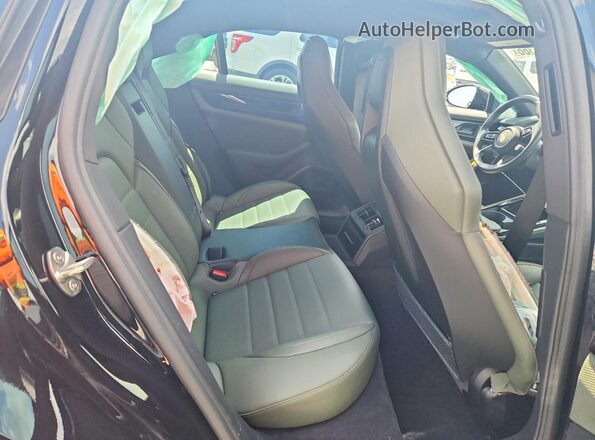 WP0AA2YA5SL001639 2025 PORSCHE PANAMERA Black Вид задньої частини салону