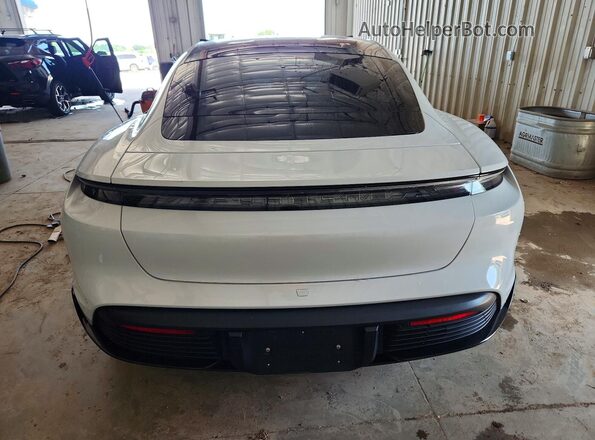 WP0AB2Y12MSA43646 2021 PORSCHE TAYCAN Белый Вид сзади