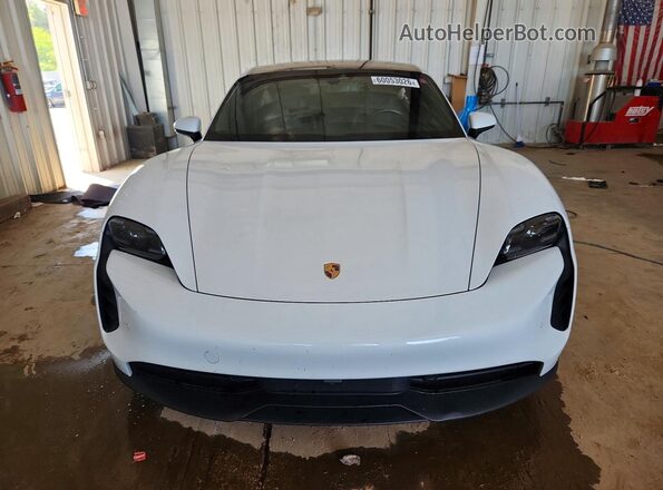 WP0AB2Y12MSA43646 2021 PORSCHE TAYCAN Белый Вид спереди