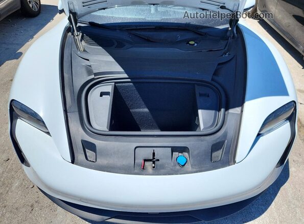WP0AB2Y12MSA43646 2021 PORSCHE TAYCAN Белый Вид задней части салона