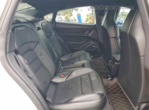 WP0AB2Y18LSA51961 2020 PORSCHE TAYCAN Белый Вид задних сидений