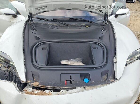 WP0AC2Y15LSA71226 2020 PORSCHE TAYCAN White Rear interior view