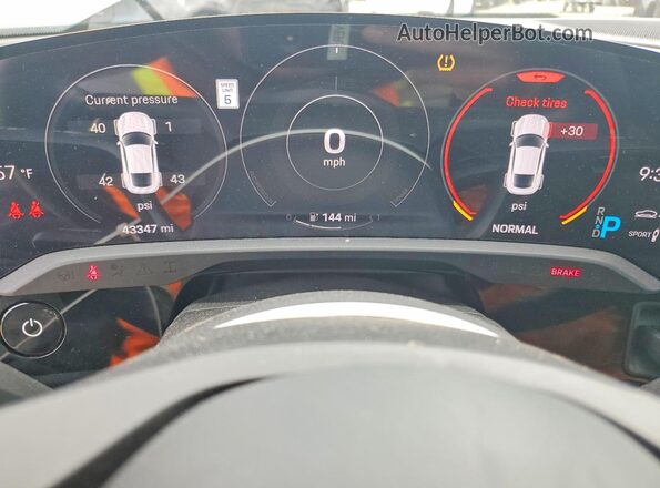 WP0AC2Y15LSA71226 2020 PORSCHE TAYCAN White Instrument cluster view