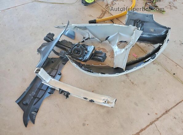 WP0AD2Y15SSA50310 2025 PORSCHE TAYCAN Gray Engine compartment view