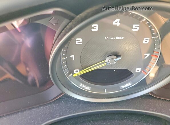 WP0AE2A71KL125569 2019 PORSCHE PANAMERA White Вид щитка приладів
