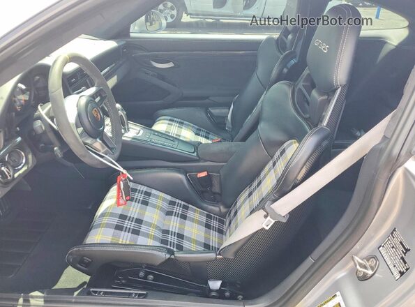 WP0AF2A99GS192917 2016 PORSCHE 911 Серебряный Вид салона спереди
