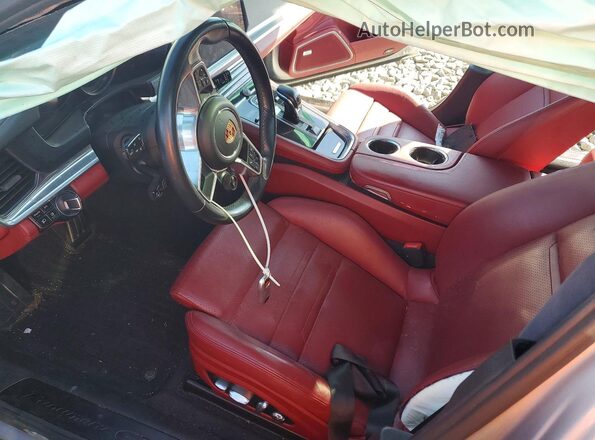 WP0AG2A70LL146375 2020 PORSCHE PANAMERA Серебряный Вид салона спереди
