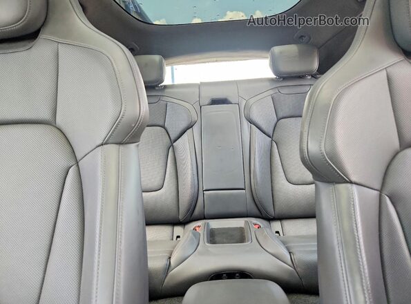WP0BC2Y18RSA68091 2024 PORSCHE TAYCAN Black უკანა სავარძლების ხედი