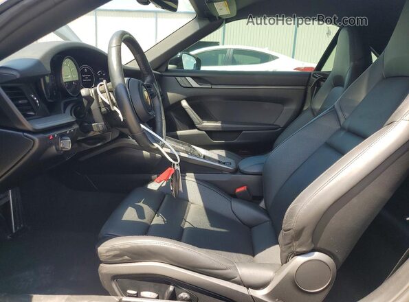 WP0CB2A95RS245667 2024 PORSCHE 911 Черный Вид салона спереди
