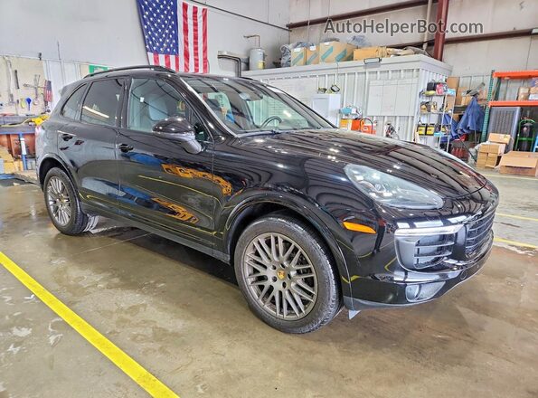 WP1AA2A21HKA80923 2017 PORSCHE CAYENNE Black Передня права чверть