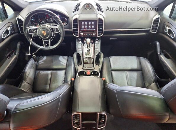 WP1AA2A21HKA80923 2017 PORSCHE CAYENNE Black Вид панелі приладів