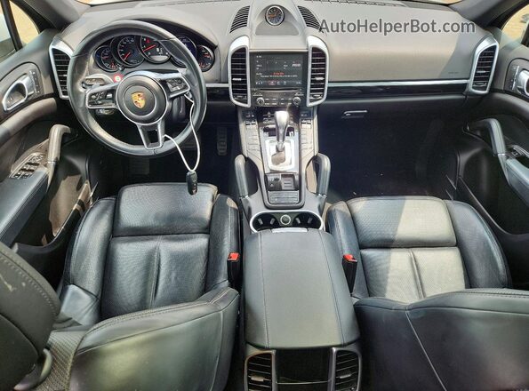 WP1AA2A21HKA82865 2017 PORSCHE CAYENNE White წინა პანელის ხედი
