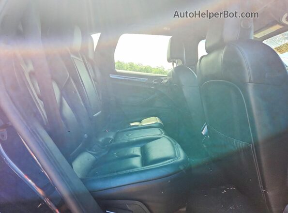 WP1AA2A21JKA06701 2018 PORSCHE CAYENNE Black Rear interior view