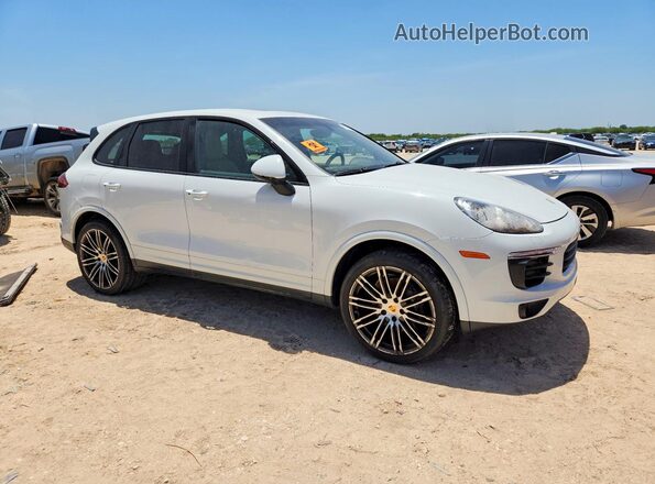 WP1AA2A23HKA82320 2017 PORSCHE CAYENNE White Front right